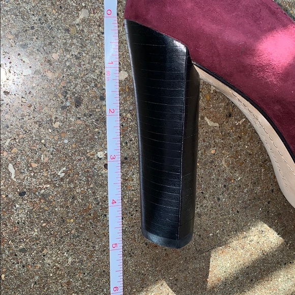 Boutique 9 BTGINGA Women’s Plum Suede High Heels, Size 6.5 - Picture 8 of 8